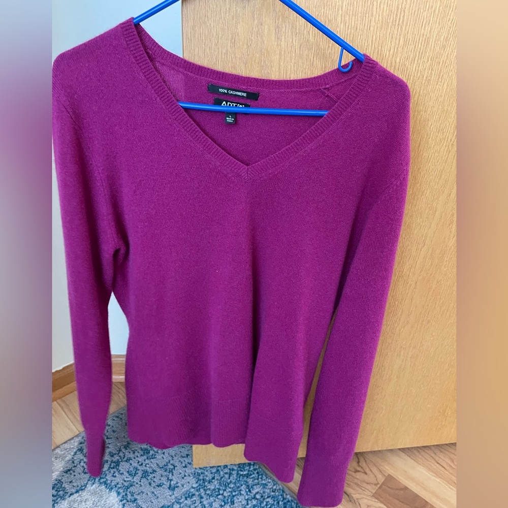 Apt 9 women’s 100% cashmere sweater size L